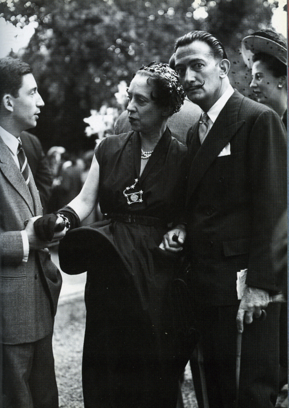 Salvador Dali y Elsa Schiaparelli en 1949